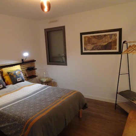 Appartement Calme En Plein Centre Ville Granville Exterior foto